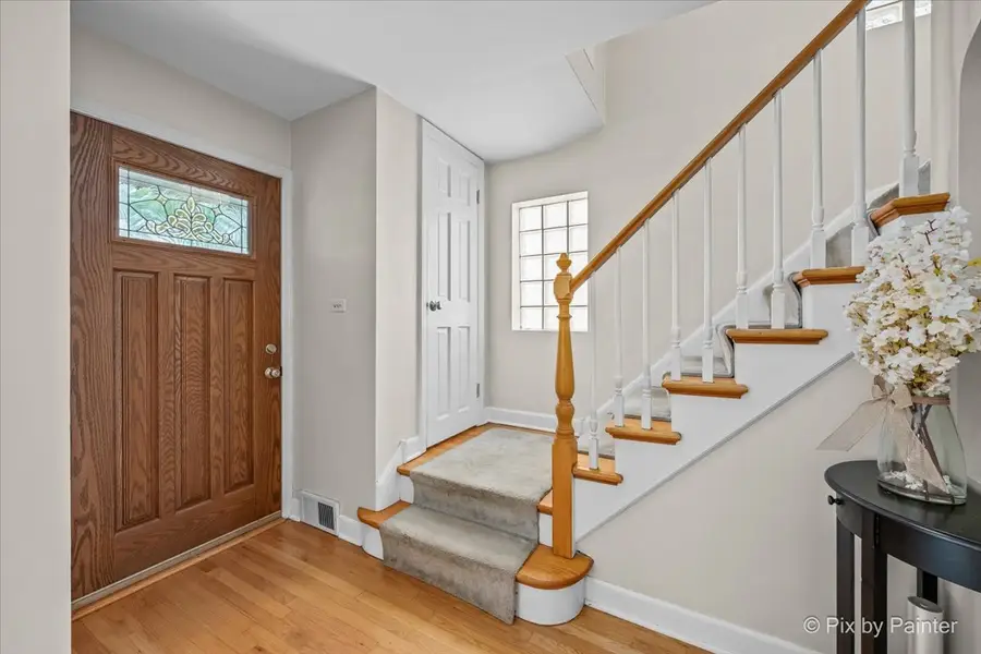 2921 W Birchwood Avenue, Chicago, IL 60645 - #3
