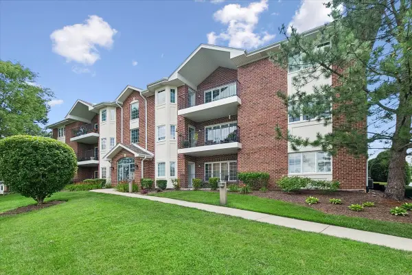 13129 Forest Ridge Drive #2D, Palos Heights, IL 60463