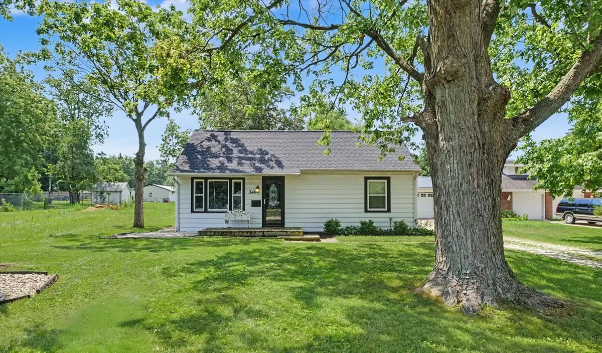 346 E Fulton Street, Paxton, IL 60957 - #1