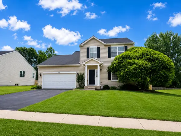 633 Briarcliff Drive, Minooka, IL 60447