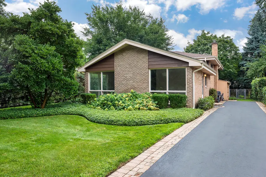 9255 Springfield Avenue, Evanston, IL 60203 - #2