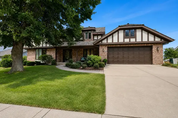 612 Paddock Lane, Libertyville, IL 60048