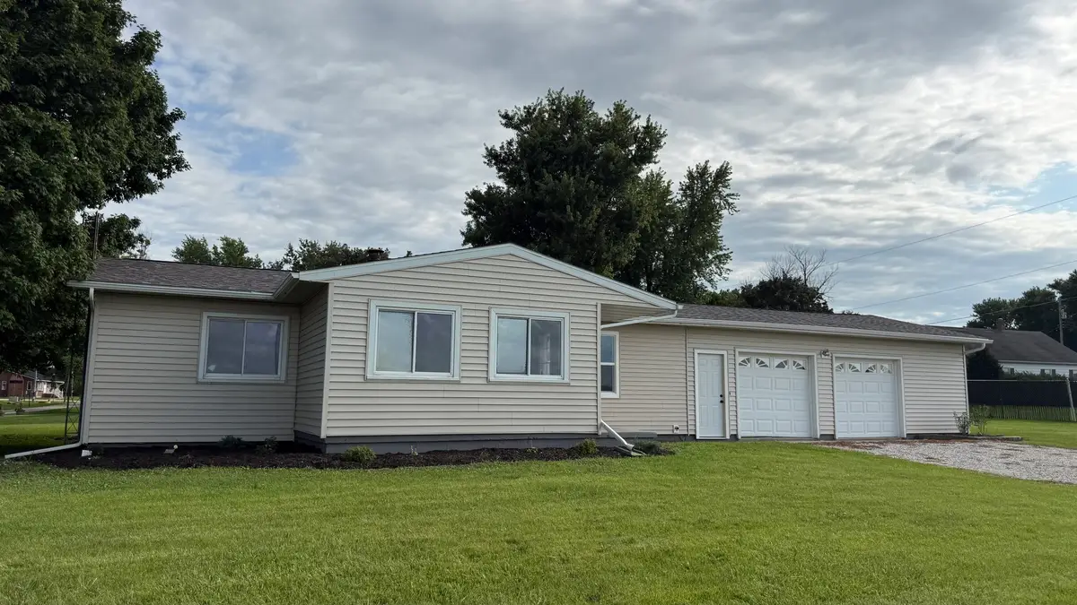 716 E Rt 71 Highway, Standard, IL 61363 - #1