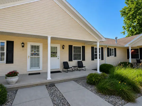 503 W Randolph Street #B, Heyworth, IL 61745