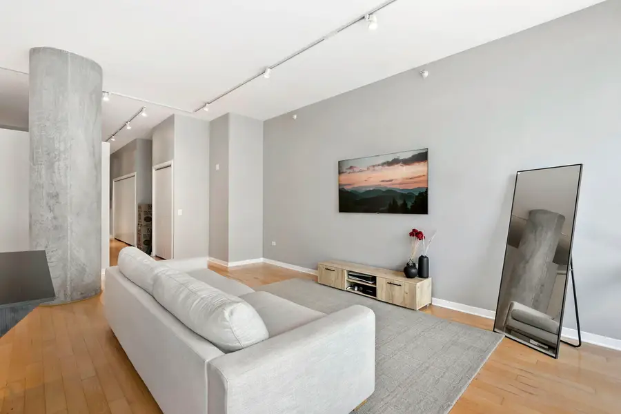 Address Withheld By Seller, Chicago, IL 60642 - #2