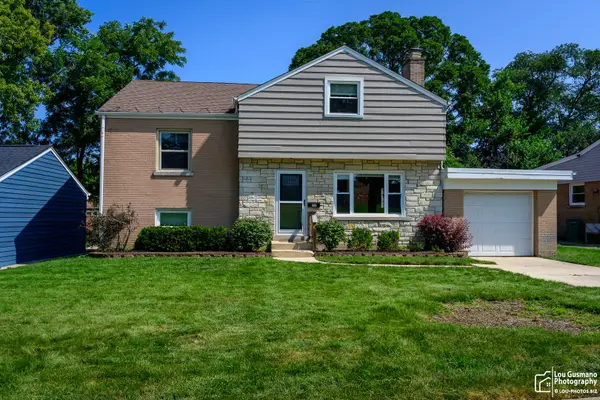 220 Green Valley Drive, Lombard, IL 60148