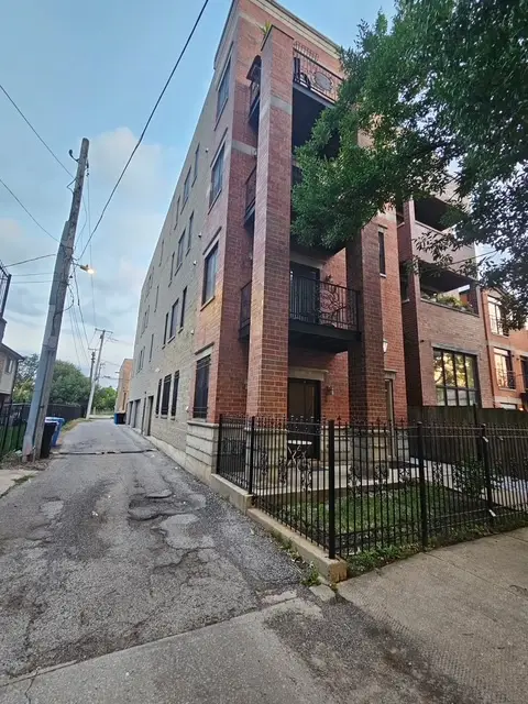 2113 W Gladys Avenue #2S, Chicago, IL 60612 - #2