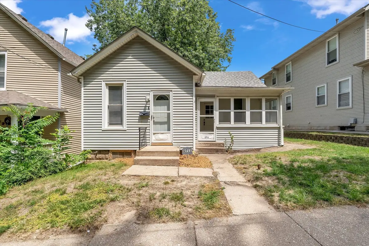2711 9th Avenue, Rock Island, IL 61201 - #1