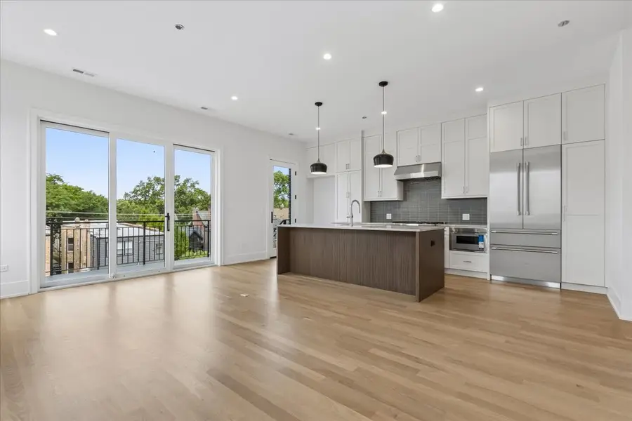 3820 N Damen Avenue #2, Chicago, IL 60618 - #3