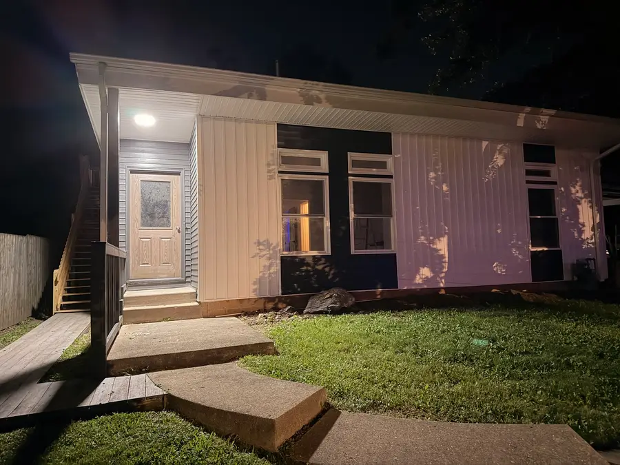 121 Oak Drive, Dekalb, IL 60115 - #3