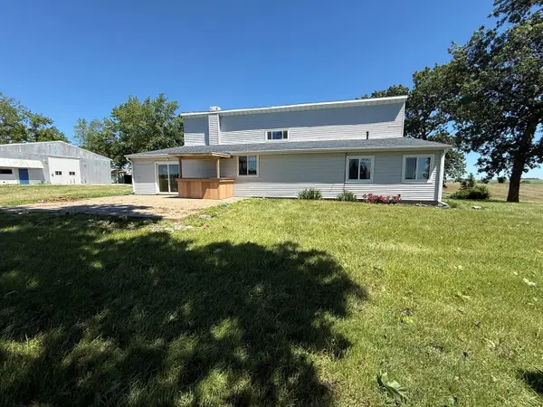 2093 Spicer Avenue, Wilton, IA 52778