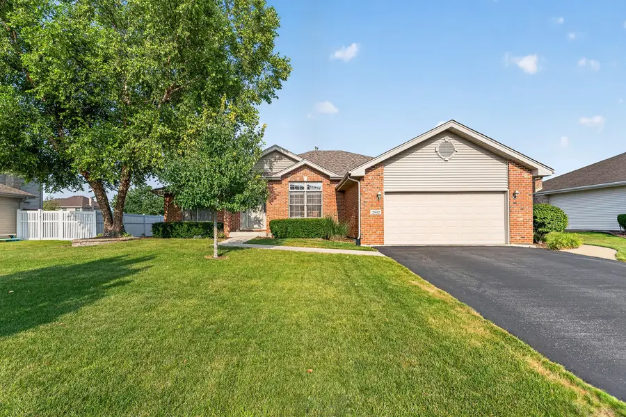 2592 Molly Court, New Lenox, IL 60451 - #2
