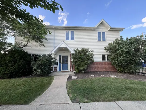 1131 E Grant Drive, Des Plaines, IL 60016