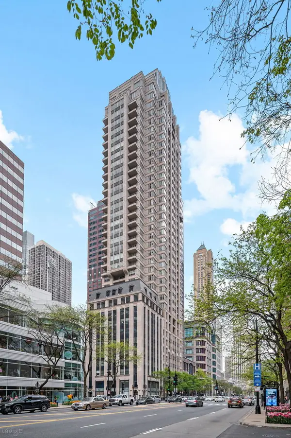 118 E Erie Street #23D, Chicago, IL 60611