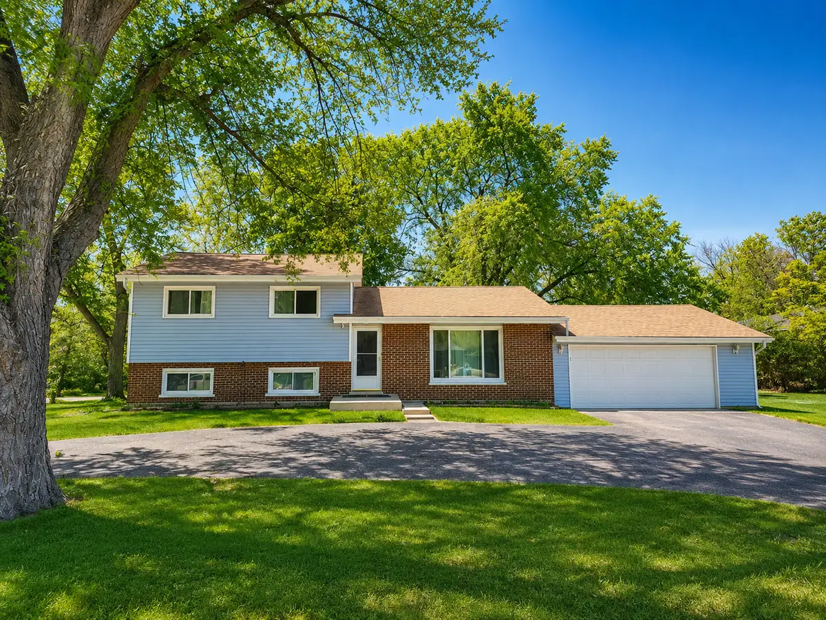 1352 Glen Ellyn Road, Glendale Heights, IL 60139 - #1