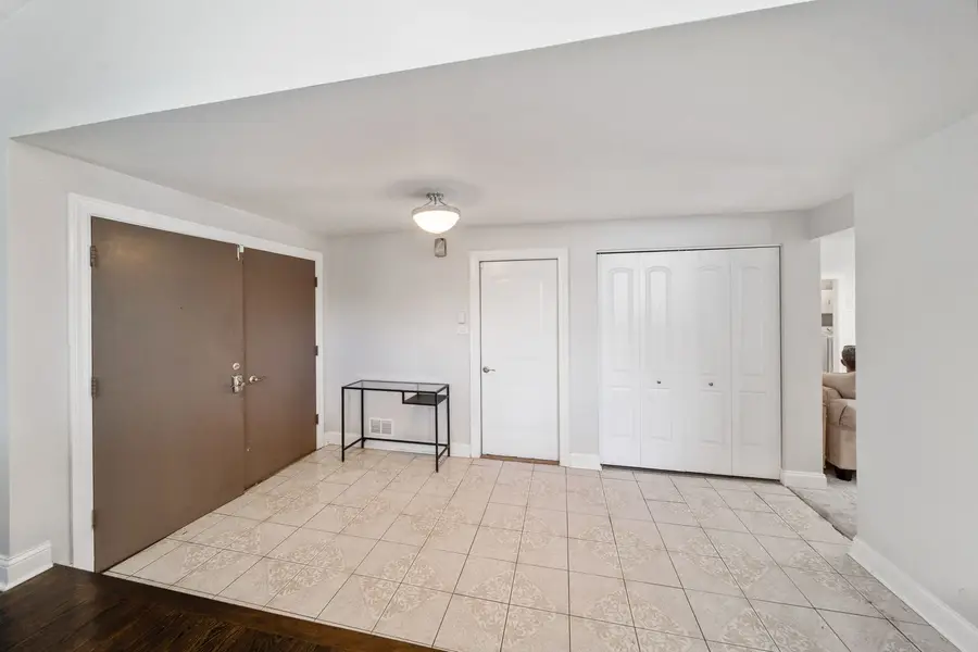 10362 S Alta Drive, Palos Hills, IL 60465 - #2