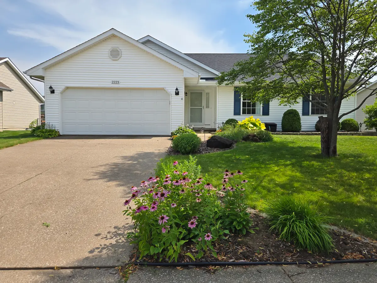 2223 E 57th Street, Davenport, IA 52807 - #1