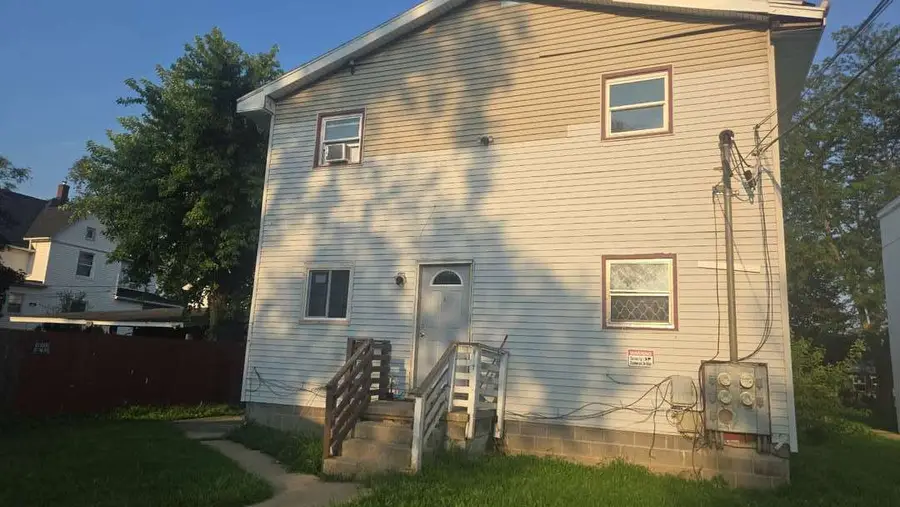 543 S 3rd Avenue, Kankakee, IL 60901 - #3
