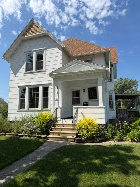 1206 Washington Street, Mendota, IL 61342 - #1