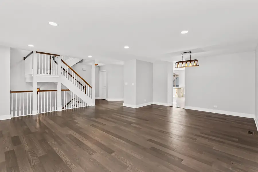 933 W Essex Place, Arlington Heights, IL 60004 - #3