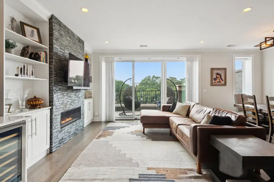 5137 N Lincoln Avenue #4S, Chicago, IL 60625 - #2