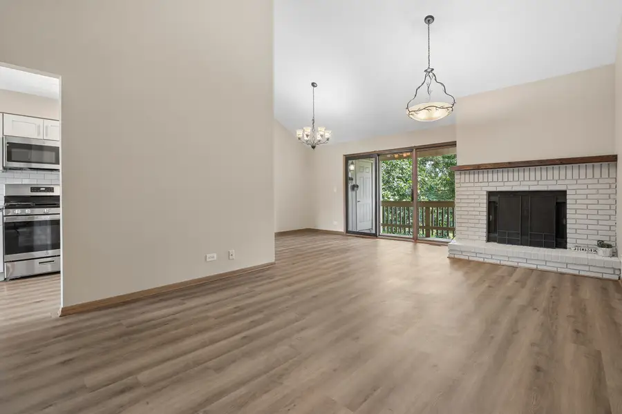 602 Country Lane, Des Plaines, IL 60016 - #2