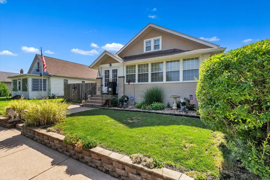 1530 39th Street, Rock Island, IL 61201 - #2