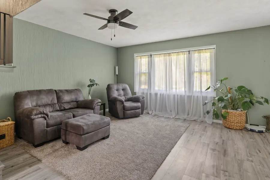 25 Woodcrest Drive, Geneseo, IL 61254 - #3