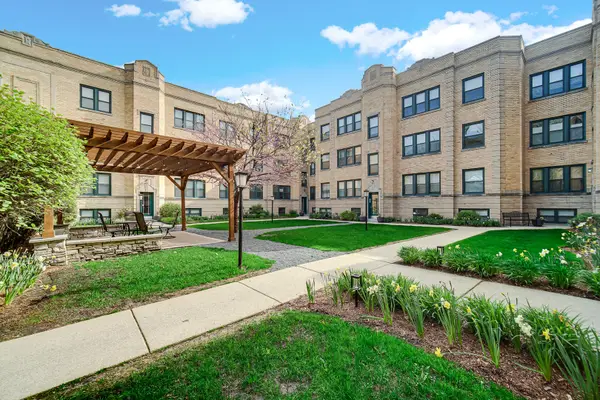 4027 N Mozart Street #1, Chicago, IL 60618