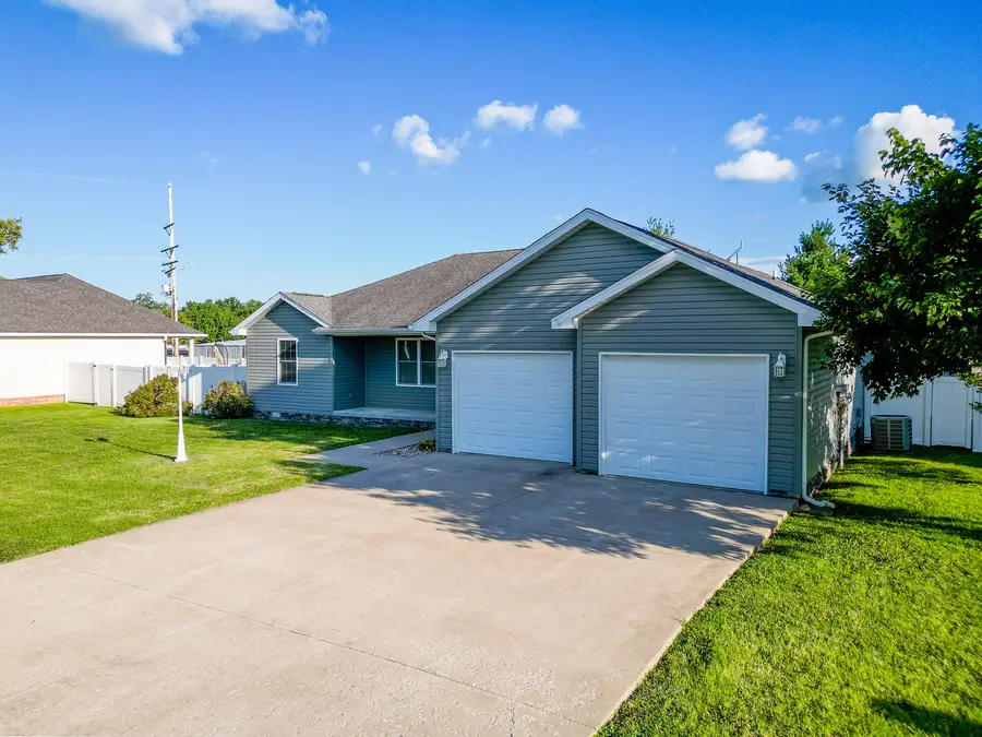 406 Bhrett Drive, Energy, IL 62933 - #2