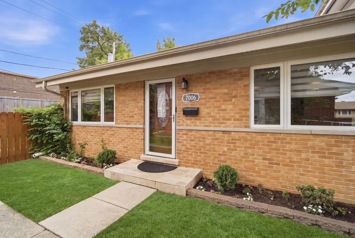 7006 W Carol Avenue, Niles, IL 60714 - #1