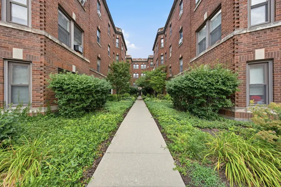 52 Forest Avenue #2N, Riverside, IL 60546 - #2