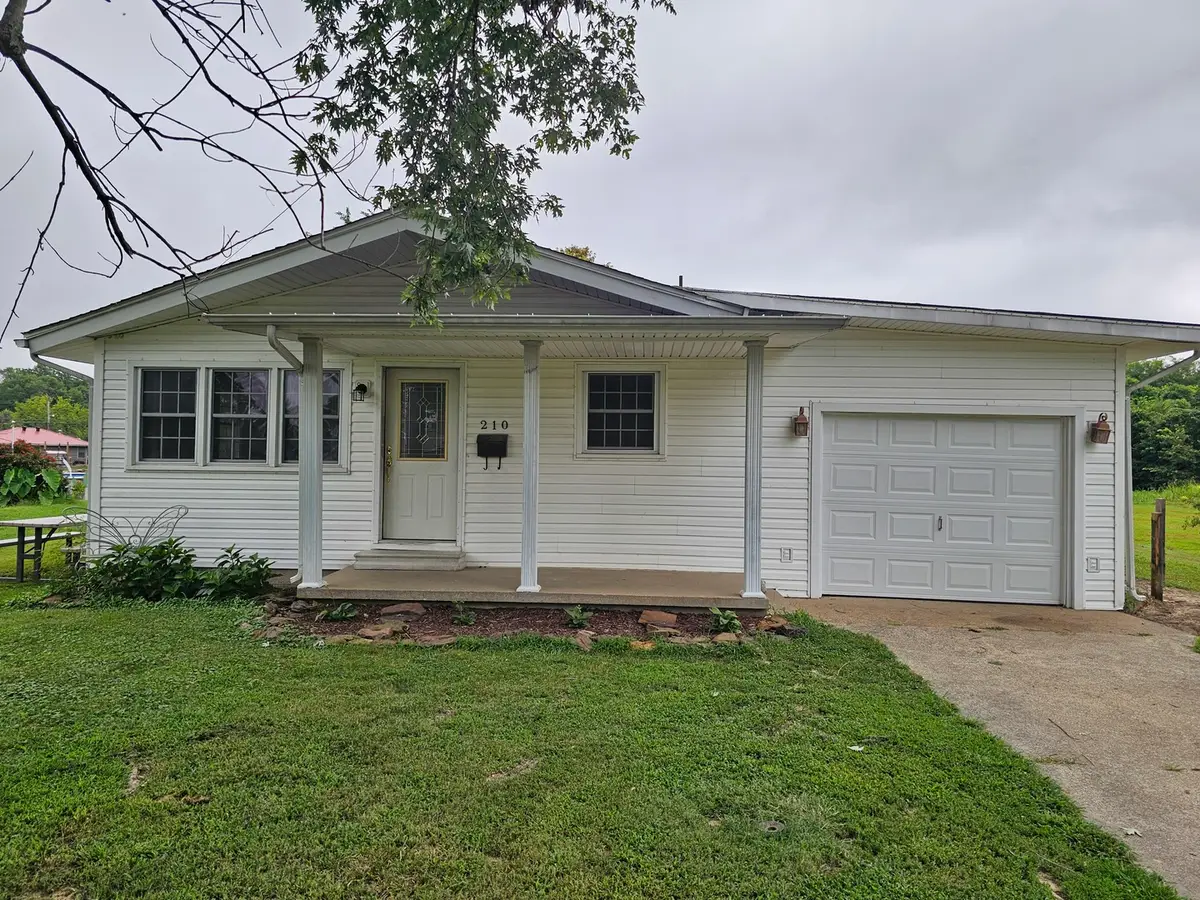 210 Dorris Drive, Metropolis, IL 62960 - #1