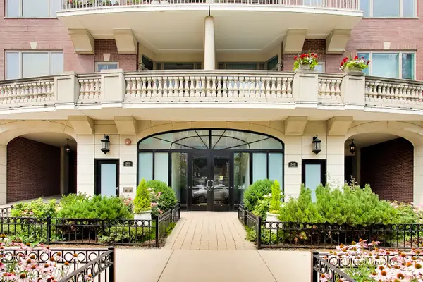 508 W Melrose Street #4D, Chicago, IL 60657