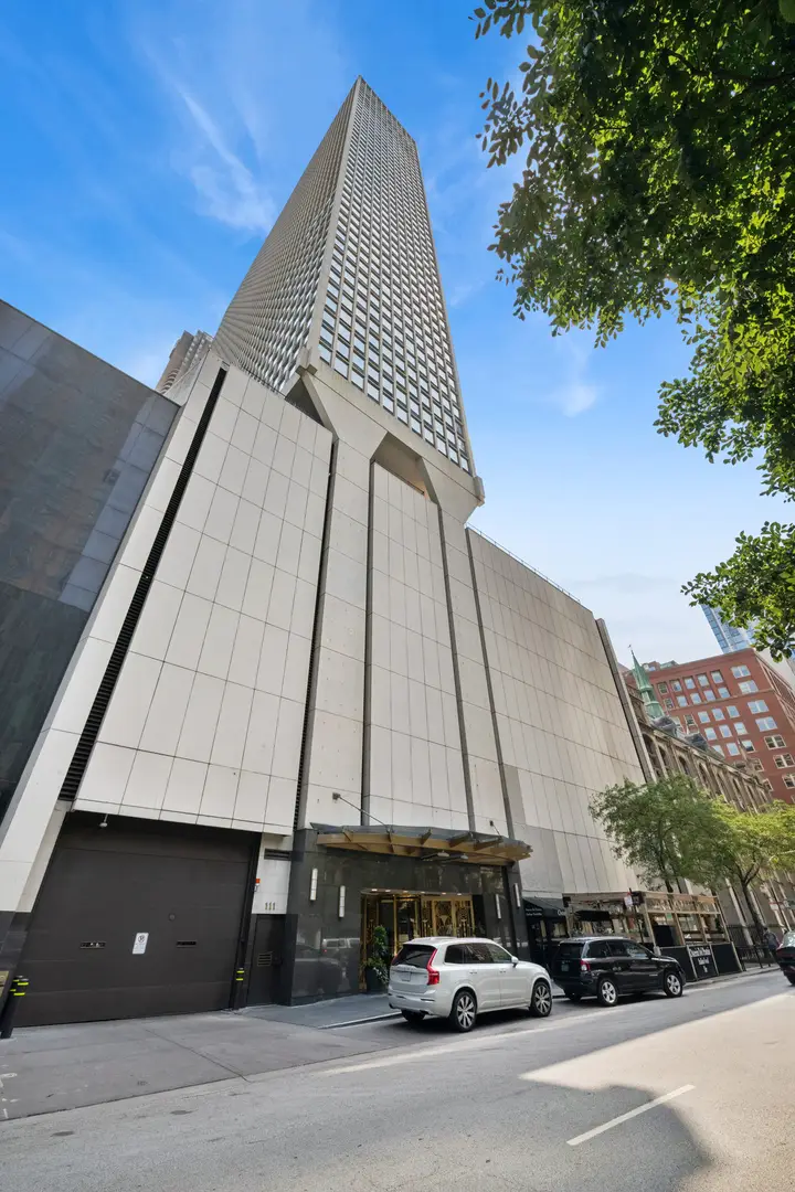 111 E Chestnut Street #47F, Chicago, IL 60611 - #1