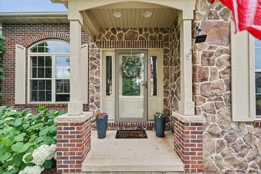 1203 White Oak Road, Mahomet, IL 61853 - #3