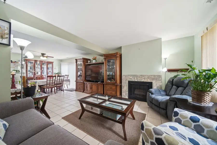 865 Oxford Place #865, Wheeling, IL 60090 - #2