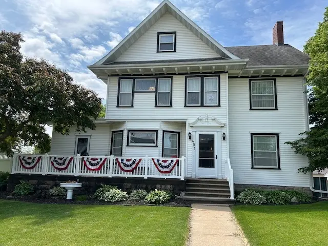 401 Market Street, Delmar, IA 52037 - #1