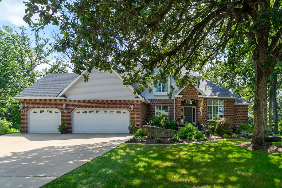 40 Royal Wood Drive, Utica, IL 61301 - #1