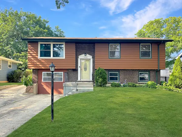 2402 Birch Lane, Rolling Meadows, IL 60008