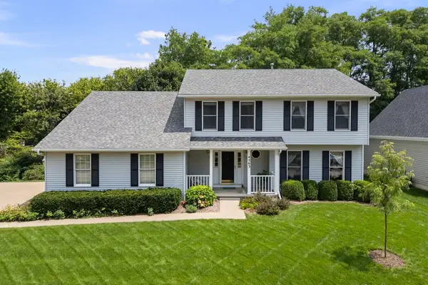 4563 Amber Court, Bettendorf, IA 52722