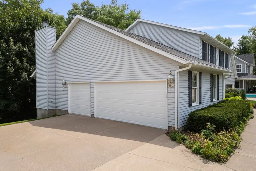 4563 Amber Court, Bettendorf, IA 52722 - #3