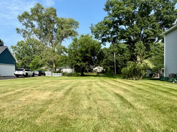 615 S 3rd Street, West Dundee, IL 60118