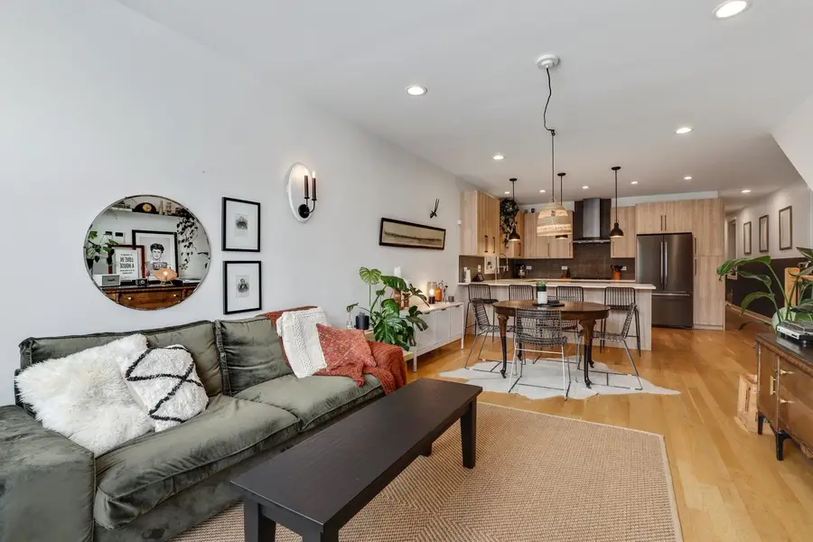 Address Withheld By Seller, Chicago, IL 60608 - #2