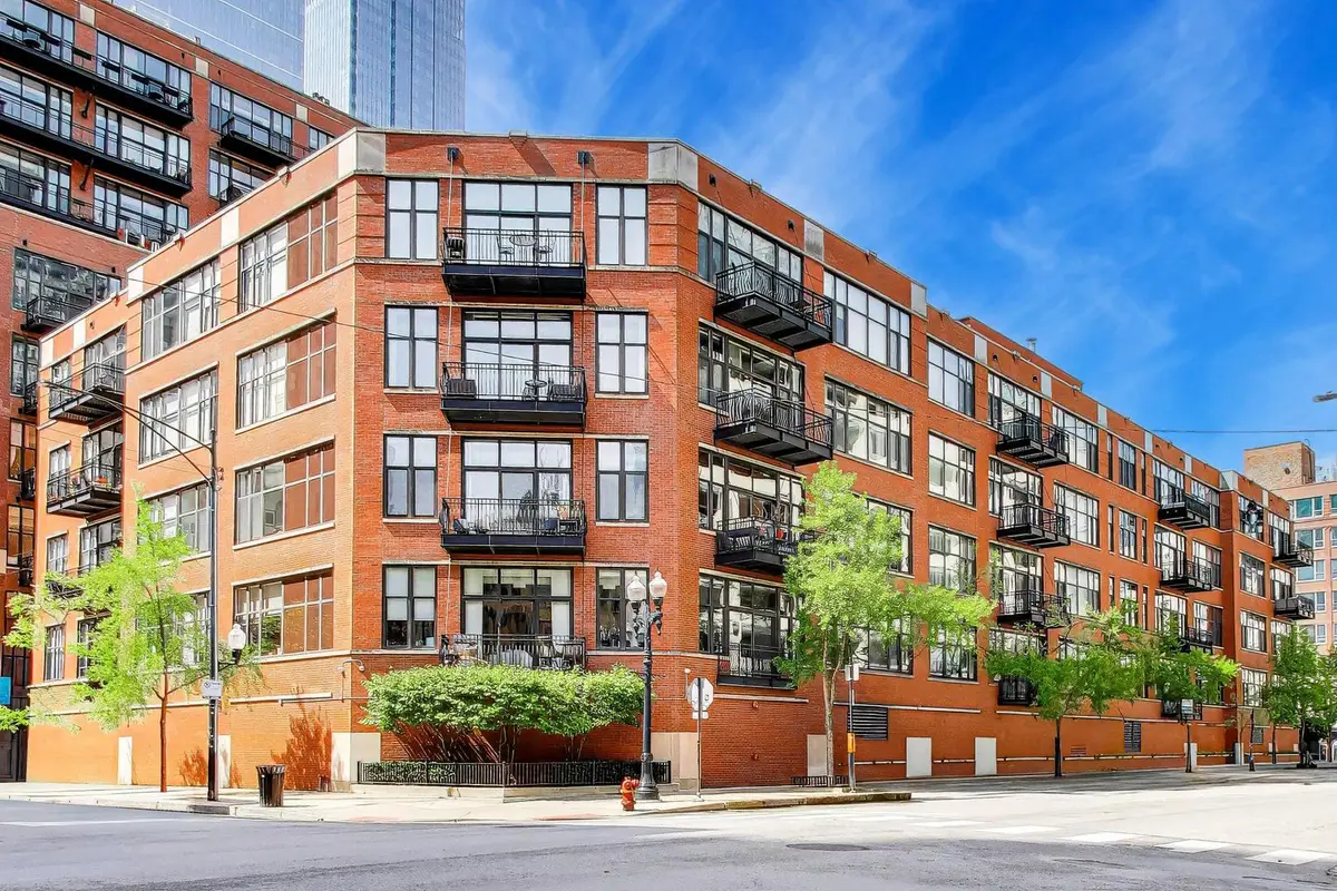 333 W Hubbard Street #617, Chicago, IL 60654 - #1