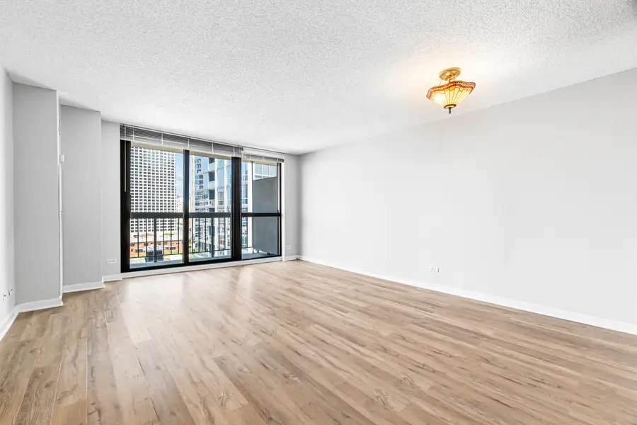 33 W Delaware Place #14F, Chicago, IL 60610 - #3