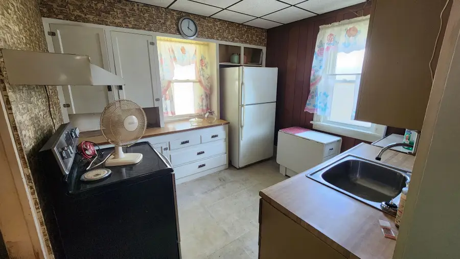 1543 26th Street, Rock Island, IL 61201 - #3