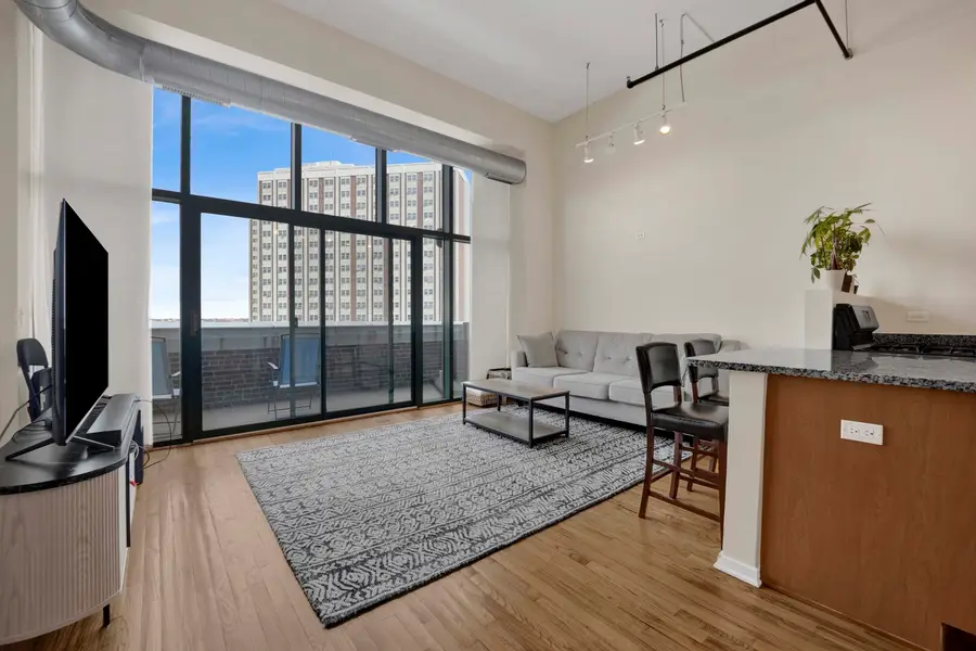 1645 W Ogden Avenue #718, Chicago, IL 60612 - #3