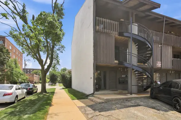 1296 E Washington Street #12, Des Plaines, IL 60016