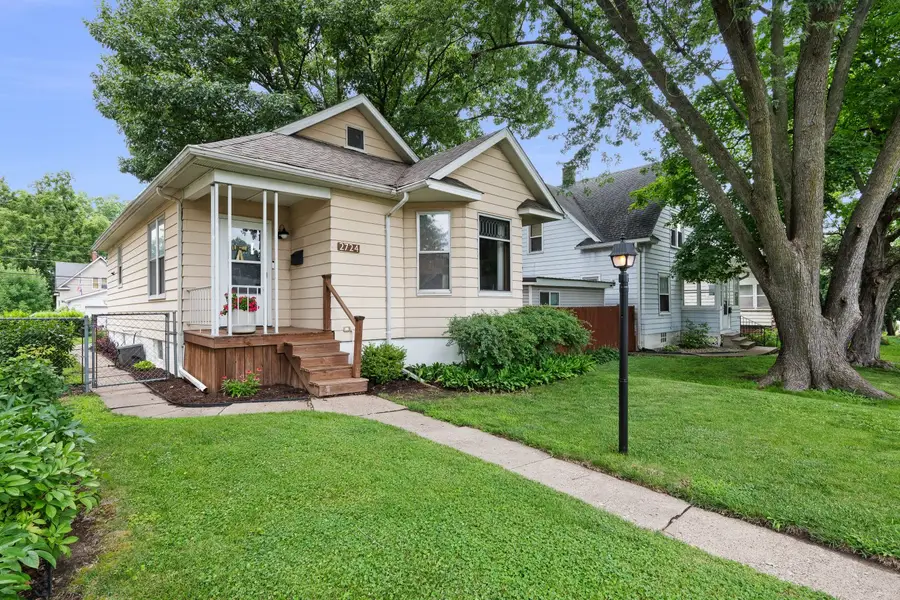 2724 Jefferson Avenue, Davenport, IA 52803 - #2